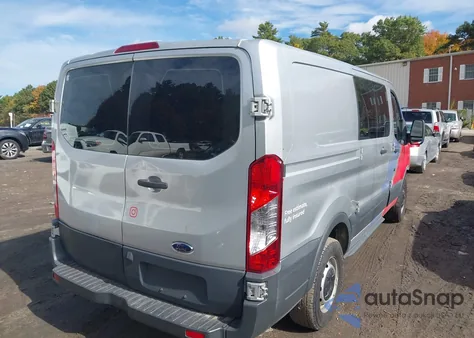 2017 Ford Transit-250 z USA, uszkodzony, nr VIN 1FTYR1ZM0HKB52462